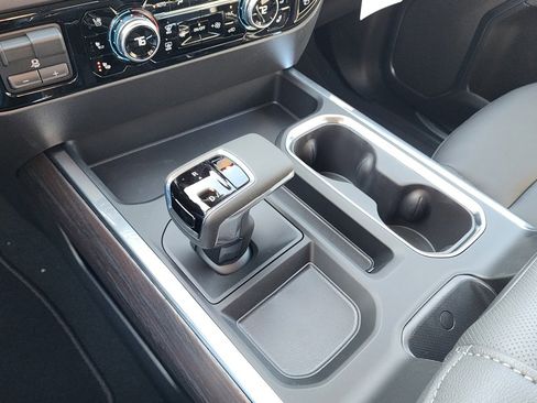 New 2026 GMC Sierra 1500 SLT w/ SLT Premium Plus Package image 31