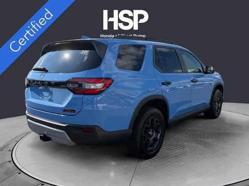 Used 2023 Honda Pilot TrailSport image 5