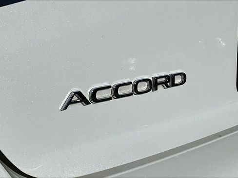 Used 2025 Honda Accord Sport image 30