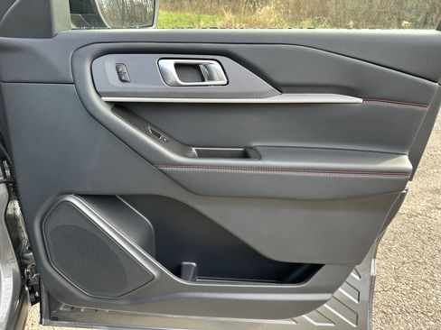 New 2026 Ford Explorer ST-Line w/ ST-Line Street Pack image 41