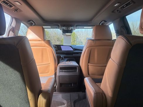 Used 2022 Cadillac Escalade Sport w/ Heavy-Duty Trailer Package image 49