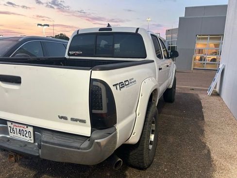 Used 2012 Toyota Tacoma 4x4 Double Cab w/ SR5 Pkg image 19