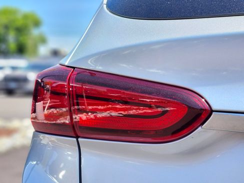 Used 2019 Hyundai Santa Fe SE AWD/4WD image 8