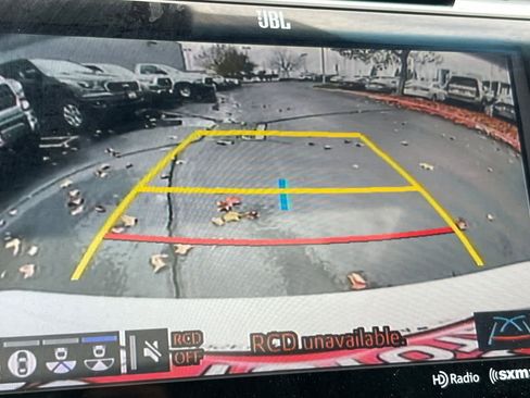 Used 2019 Toyota Camry XLE image 22