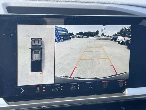 Certified 2024 Chevrolet Silverado 1500 LTZ AWD/4WD image 15
