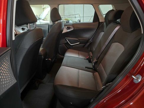 Used 2023 Kia Soul LX image 20