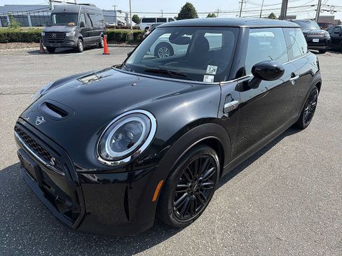 Used 2023 MINI Cooper S FWD image 12