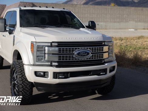 Used 2017 Ford F450 Platinum w/ Platinum Ultimate Package image 3