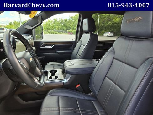 Used 2024 Chevrolet Silverado 3500 High Country w/ High Country Premium Package AWD/4WD image 26