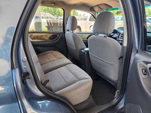 Used 2005 Ford Escape XLT AWD/4WD image 15