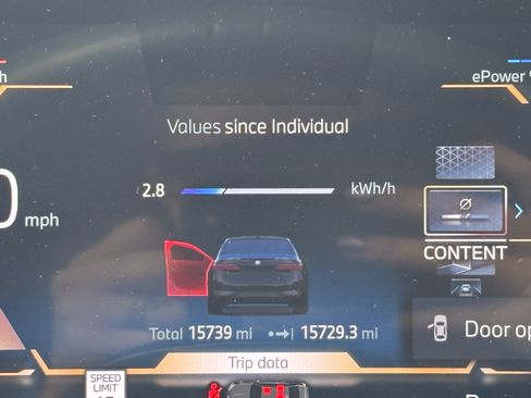 Used 2024 BMW i5 eDrive40i w/ M Sport Package RWD image 22