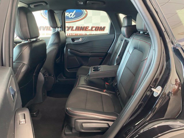 Used 2025 Ford Escape ST-Line FWD image 18