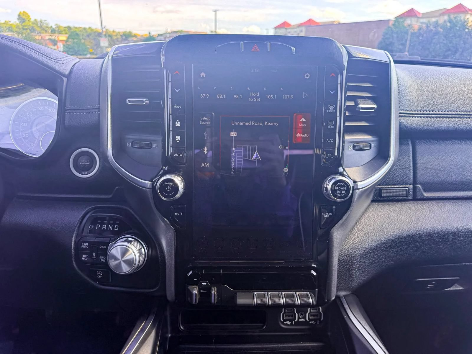 Used 2021 RAM 1500 Laramie AWD/4WD image 37