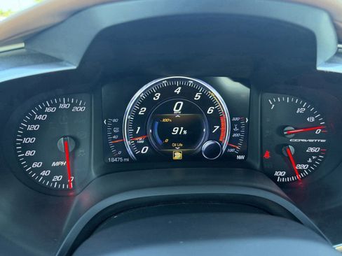 Used 2019 Chevrolet Corvette Stingray Convertible RWD image 23