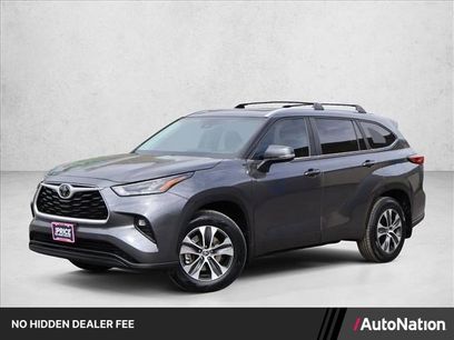 Used 2023 Toyota Highlander XLE