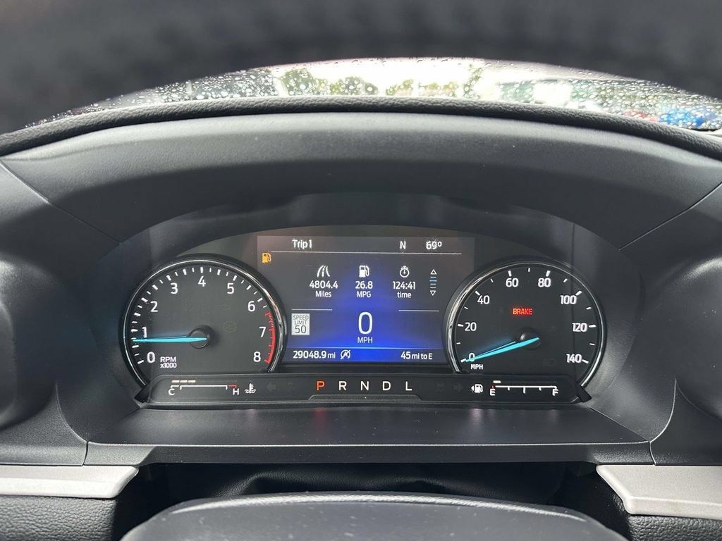 Used 2023 Ford Explorer XLT w/ Equipment Group 202A AWD/4WD image 17