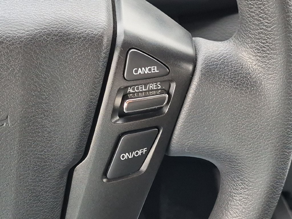Used 2024 Nissan Frontier SV RWD image 15