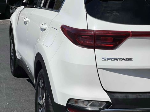 Used 2020 Kia Sportage LX FWD image 54