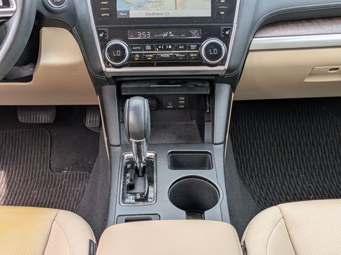 Used 2018 Subaru Outback 2.5i Limited AWD/4WD image 21