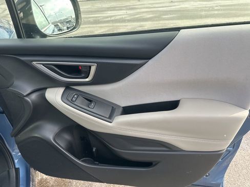 Used 2022 Subaru Forester Base image 8