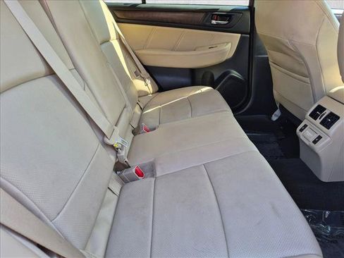 Used 2018 Subaru Outback 3.6R Limited AWD/4WD image 24