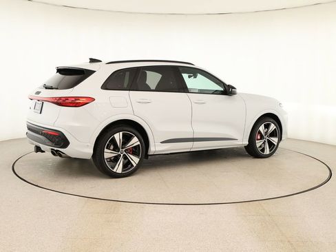 New 2025 Audi SQ5 Premium Plus image 7