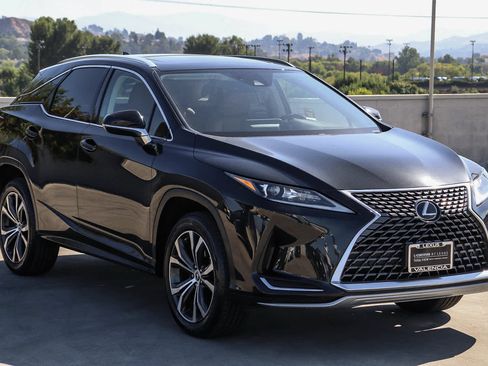 Certified 2022 Lexus RX 350 FWD w/ Premium Package image 10
