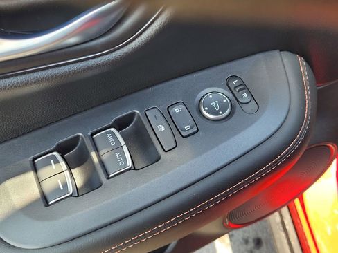 New 2026 Honda HR-V Sport image 14