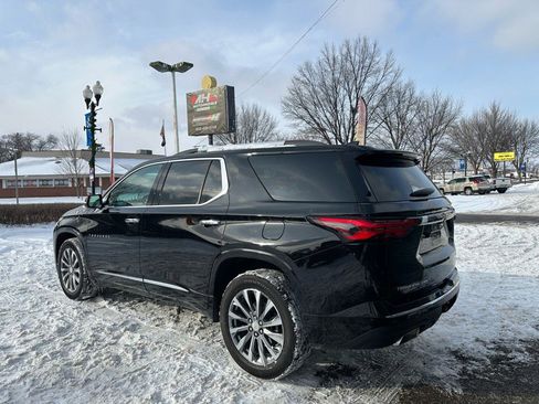 Used 2023 Chevrolet Traverse Premier image 7