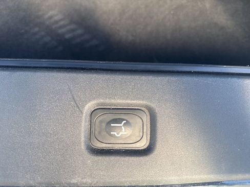 Used 2025 Ford Expedition Platinum w/ Stealth Performance Package image 7