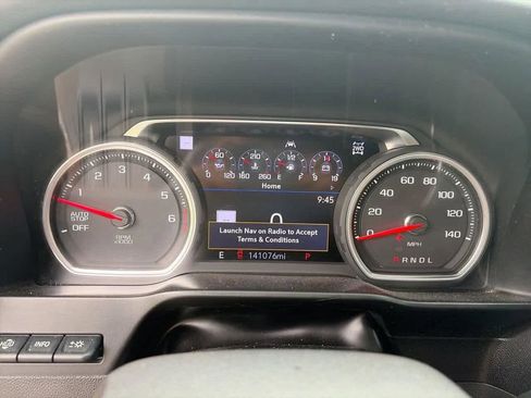 Used 2019 Chevrolet Silverado 1500 High Country w/ Technology Package AWD/4WD image 29