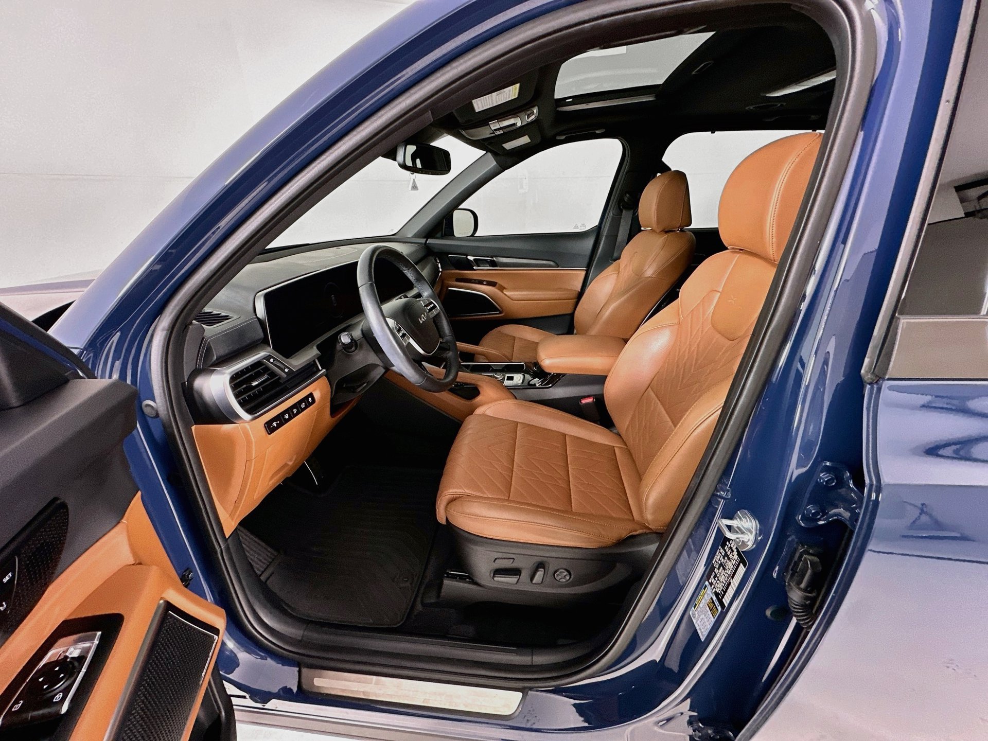 Used 2023 Kia Telluride SX X-Line AWD/4WD image 22