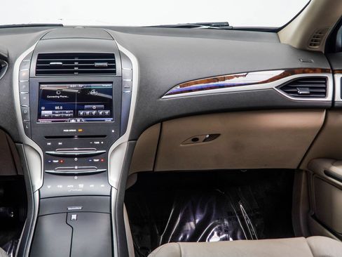 Used 2016 Lincoln MKZ Hybrid w/ Equipment Group 600A Reserve FWD image 18