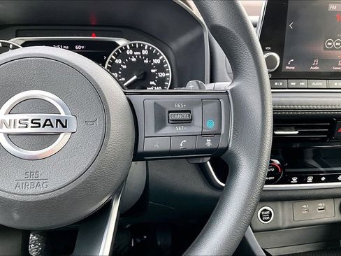 Used 2021 Nissan Rogue SV AWD/4WD image 26