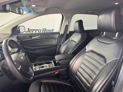 Used 2020 Ford Edge SEL AWD/4WD image 3