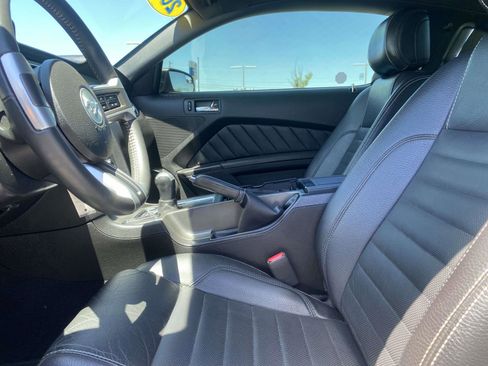Used 2012 Ford Mustang GT Premium w/ Brembo Brake Pkg RWD image 13