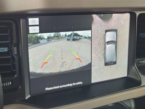 Used 2022 Ford Bronco Wildtrak image 25