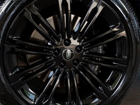 Used 2023 Land Rover Range Rover Long Wheelbase Autobiography image 10