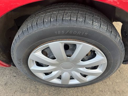 Used 2007 Toyota Yaris Sedan image 15