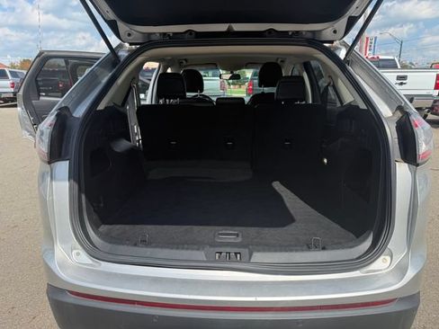 Used 2018 Ford Edge SEL w/ Equipment Group 201A AWD/4WD image 11