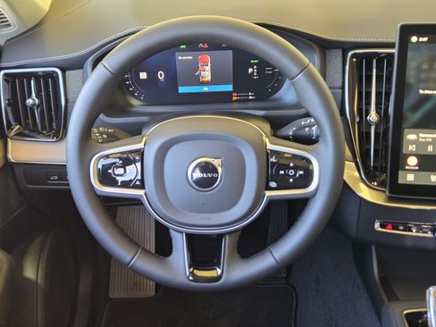 New 2026 Volvo XC90 T8 Plus image 27