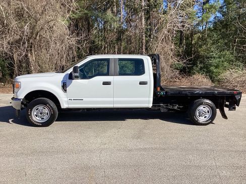 Used 2022 Ford F250 XL w/ Power Equipment Group image 6