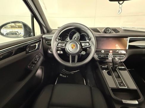 New 2026 Porsche Macan image 21