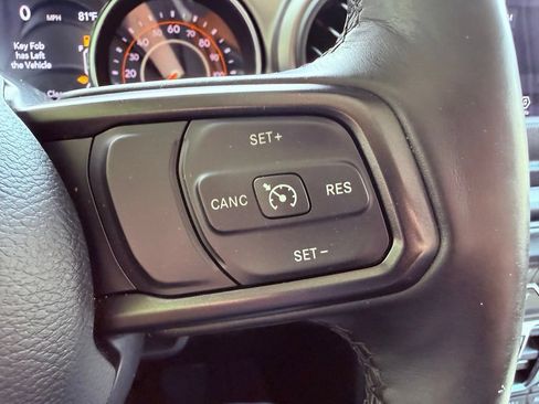 Used 2020 Jeep Gladiator Sport w/ Quick Order Package 24S AWD/4WD image 19