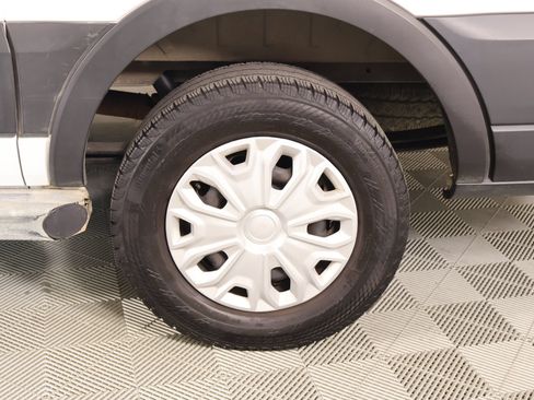 Used 2022 Ford Transit 250 Low Roof w/ Exterior Upgrade Package RWD image 16