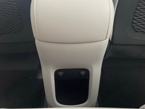 Used 2023 Hyundai Ioniq 5 Limited image 18