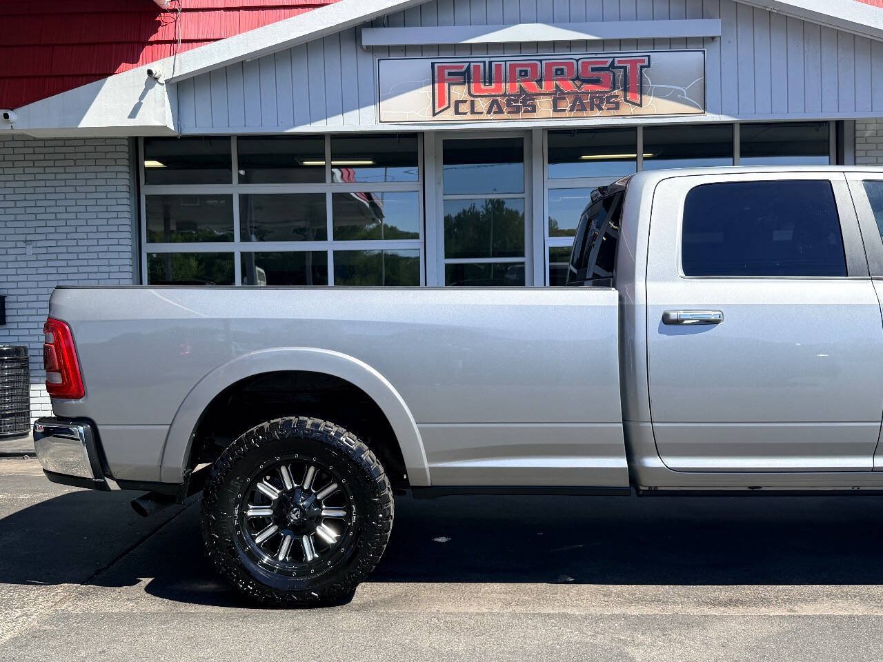 Used 2019 RAM 3500 Laramie AWD/4WD image 11