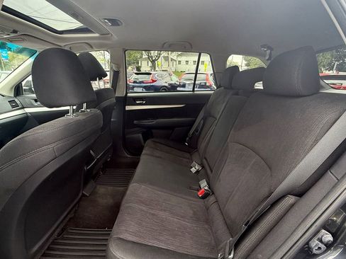 Used 2013 Subaru Outback 2.5i Premium image 10