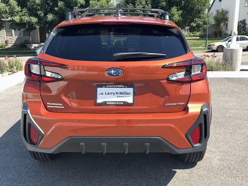 Certified 2025 Subaru Crosstrek 2.5i Limited w/ Crosstrek Mirror Package AWD/4WD image 5