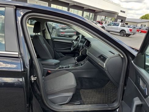 Used 2022 Volkswagen Jetta S image 14